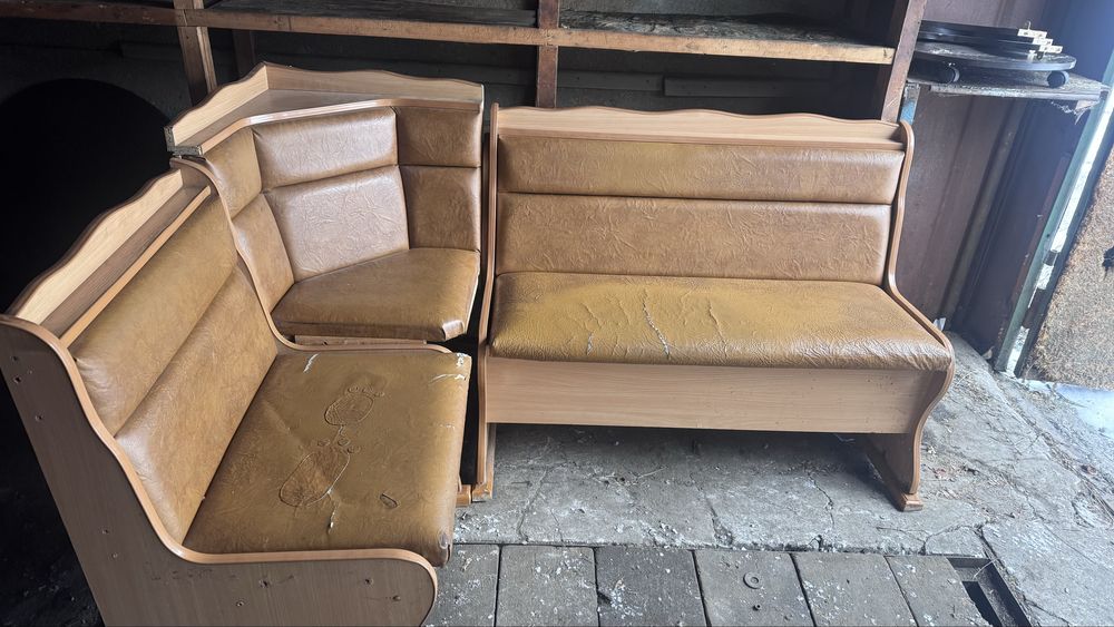 Продам кухонные уголок