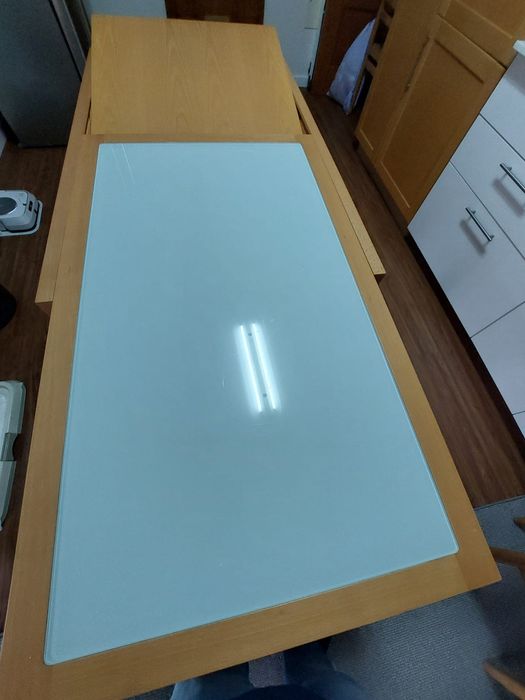 Mesa de cozinha extensível tampo de vidro fosco