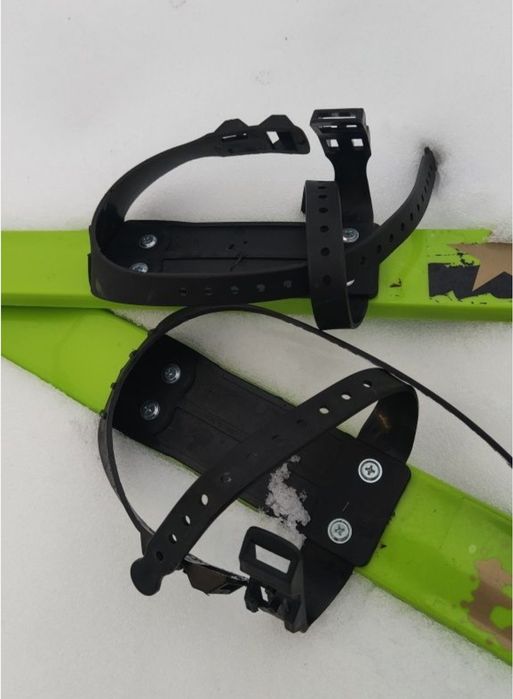 Nartki na buty / narty dziecięce 90cm + kijki + GRATIS kask narciarski