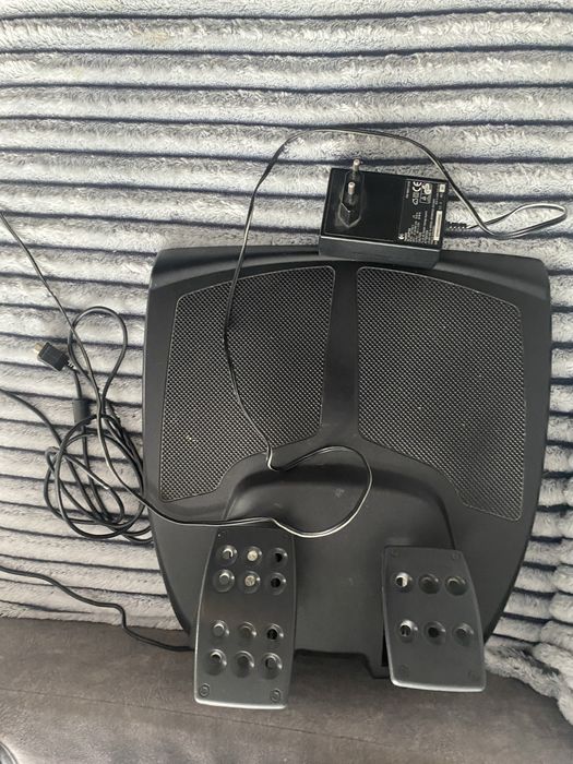 Logitech momo rasing