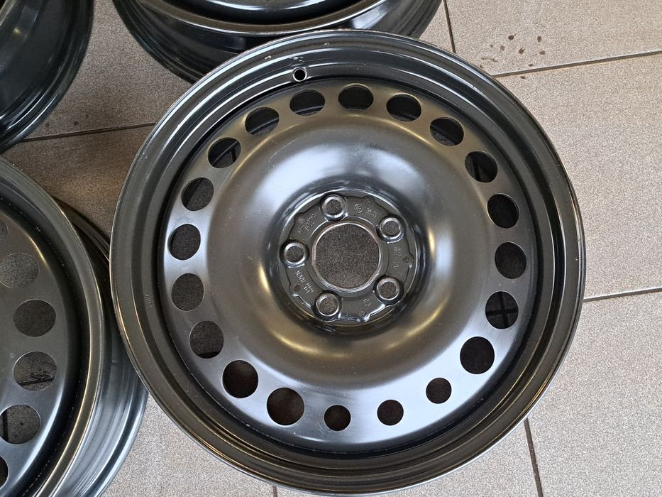 Felgi stalowe 17 MERCEDES 5x112 C-Klasa CLA A-Klasa B-Klasa Vito