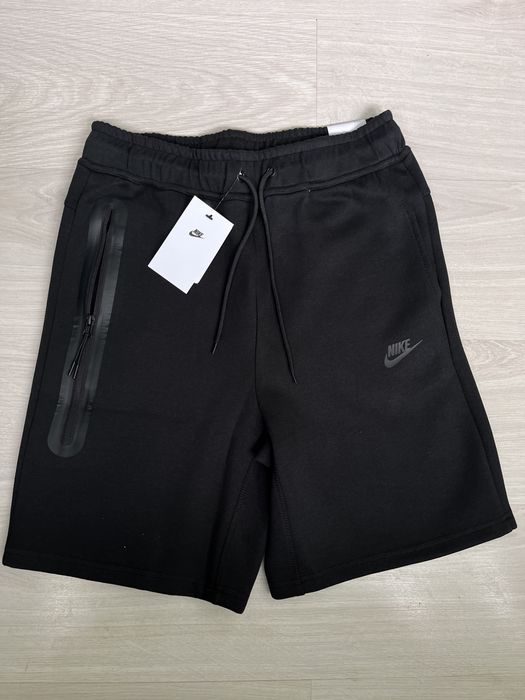 Шорти Nike Tech Fleece!