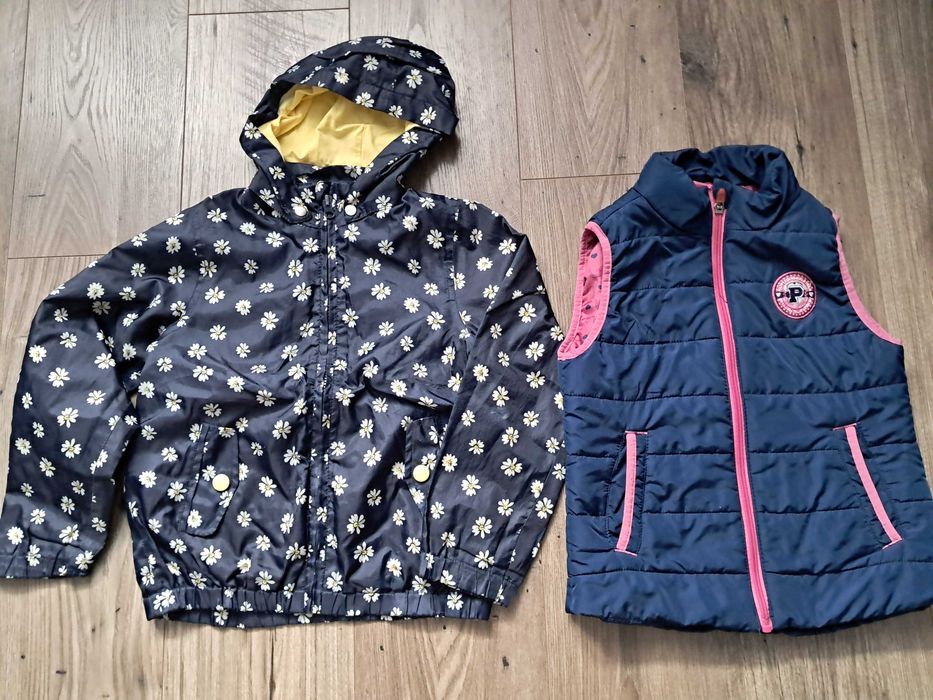 Zestaw, paka 134 dla dziewczynki. Sukienki, bolerko, bluzy, jeansy.