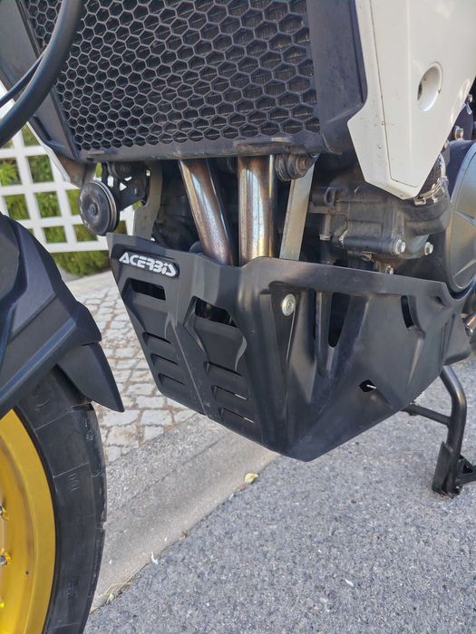 Honda Transalp (+ €2000 extras)