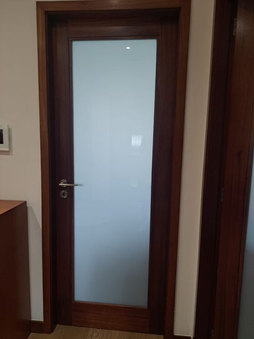 Portas de Madeira e Vidro