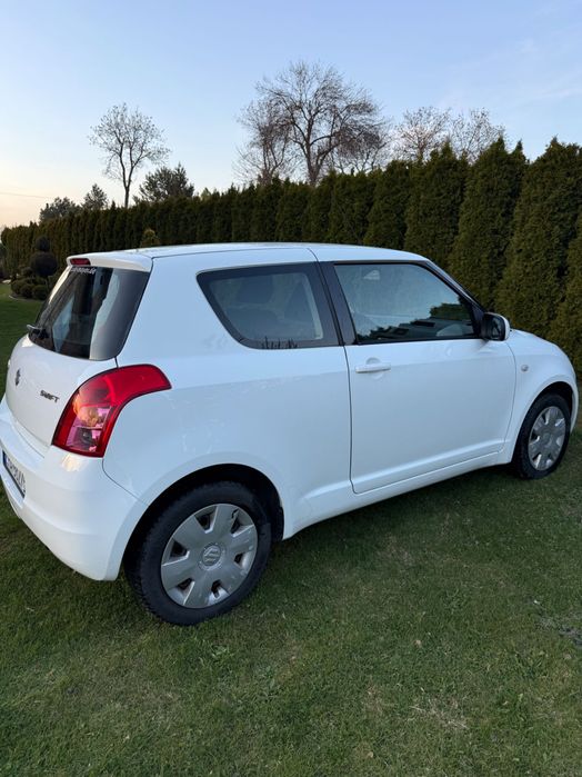 Samochód Suzuki Swift