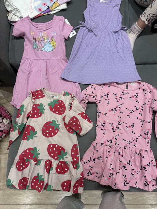 Paka ubranek dla dziewczynki wiekszosc 116