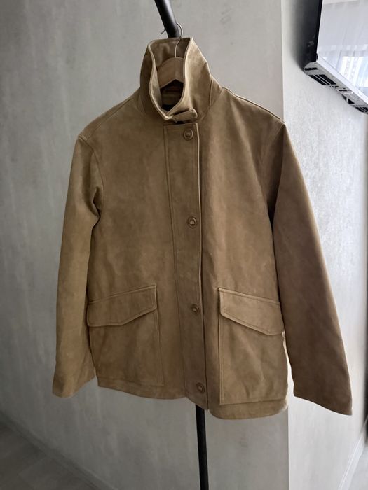 Замшева куртка Zara