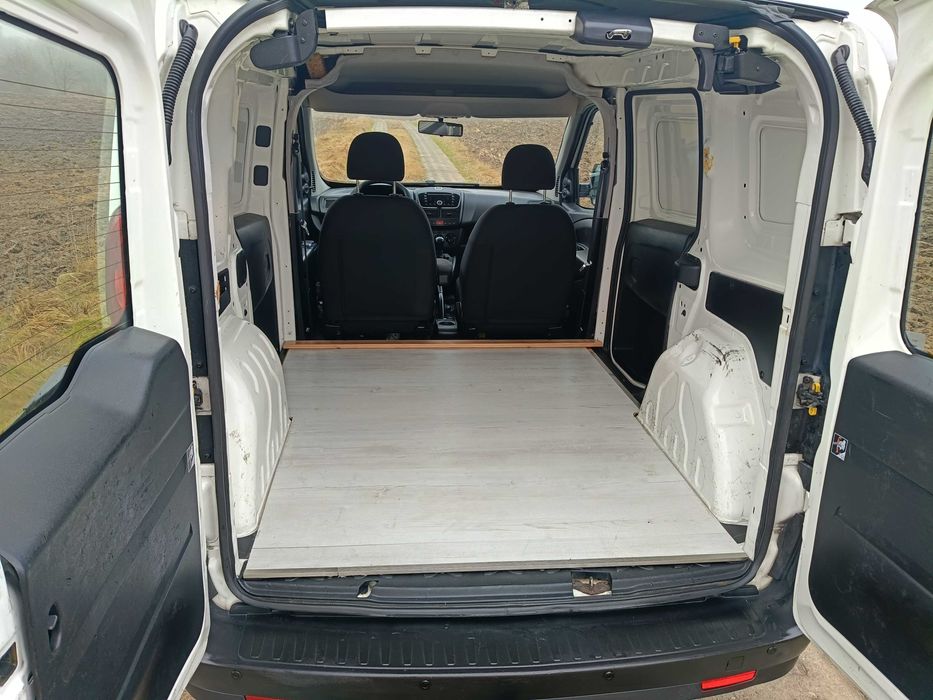 Opel combo blaszak furgon 2012 rok 1.3 CDTI klimatyzacja zdrowy