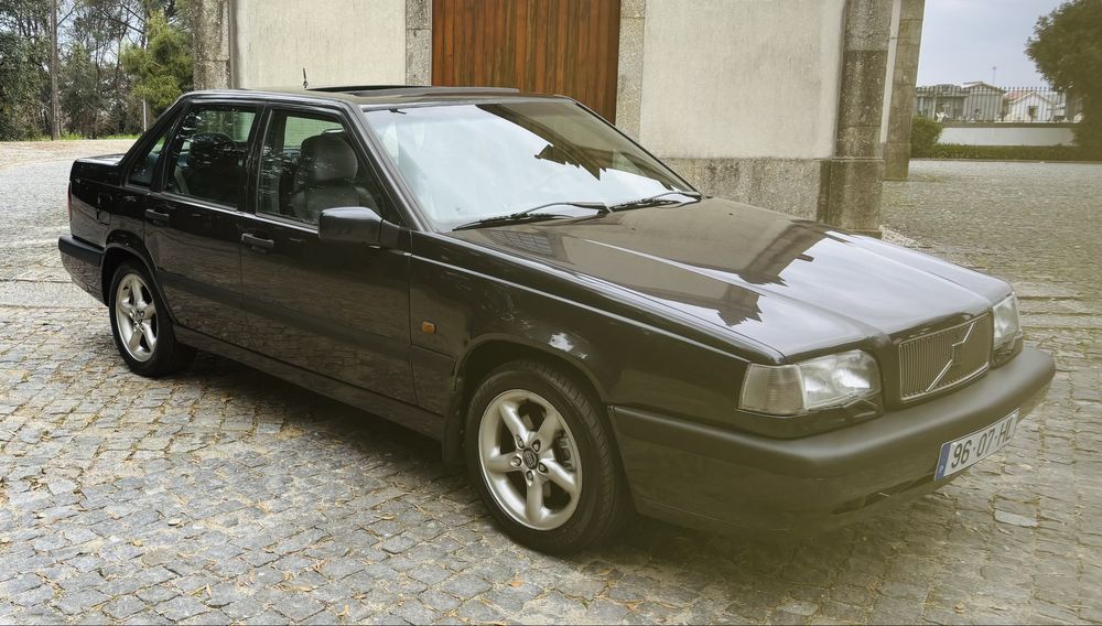 Volvo 850 GLT 2.0 20V, cinco cilindros com 219cv