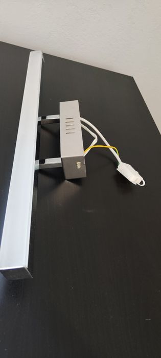 Lampa łazienkowa LED