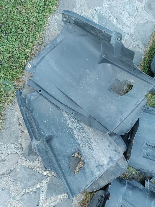 Підкрилок,підкрильник,BMW,бмв е90.91,81.87 передній,правий лівий