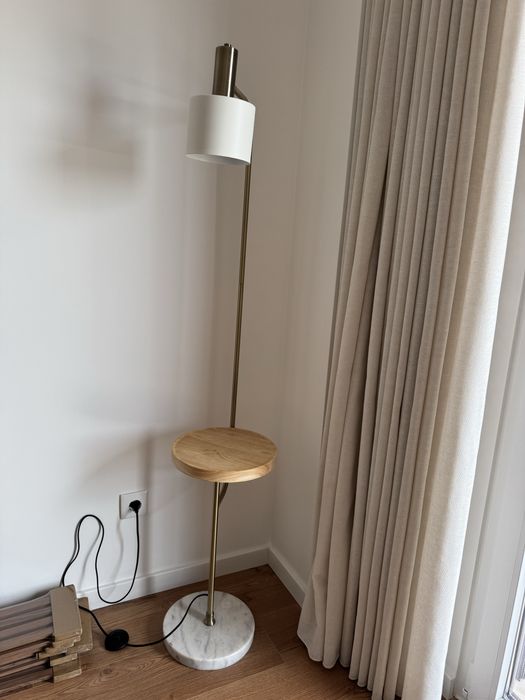 Candeeiro Sklum com ferragem em dourado