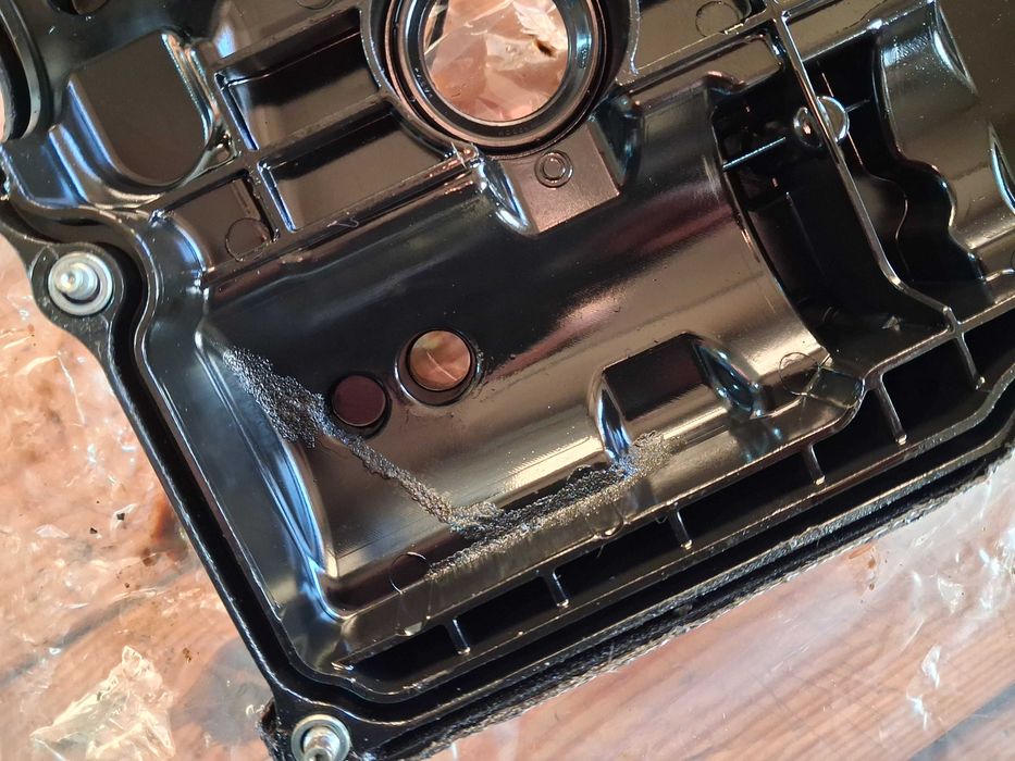 Клапанна кришка фюжен 2.7