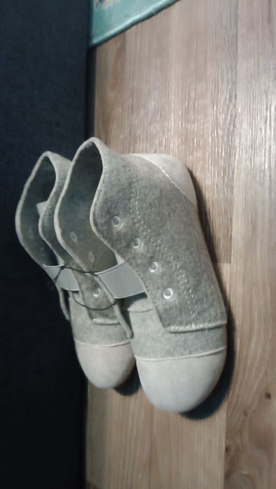 Нові капці 35 розміру