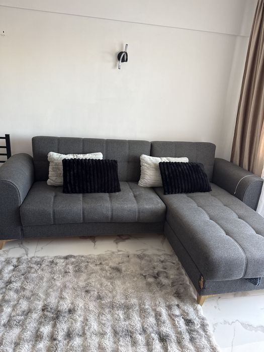 Sofa usado tecido cinzento