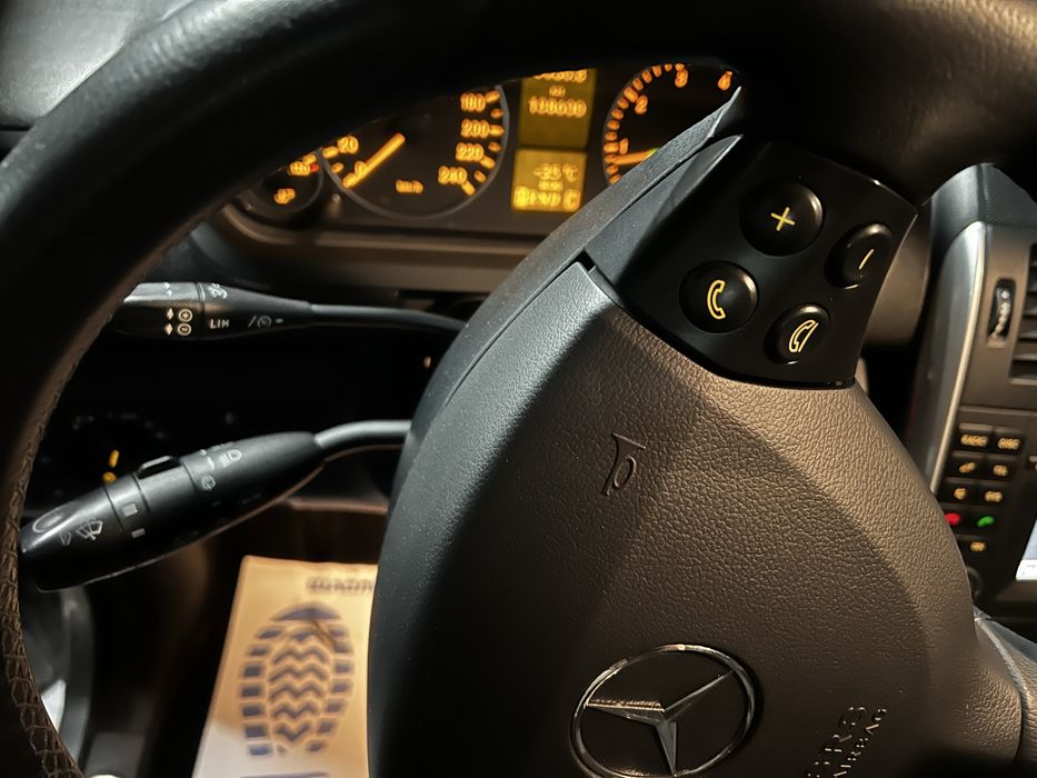 Мерседес - Бенц А170 Avantgarde