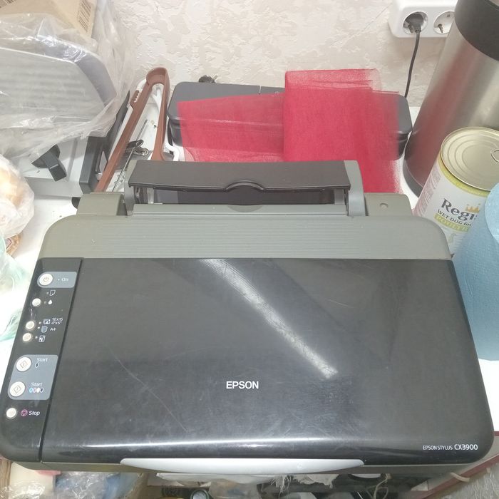 Продам принтер под ремонт