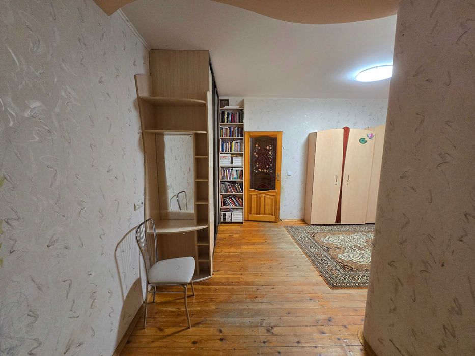 Здається 1-к.квартира по вул. Грушевського в центрі міста,читайте опис