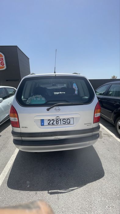 Opel zafira dti comfort 2.0  a 100%