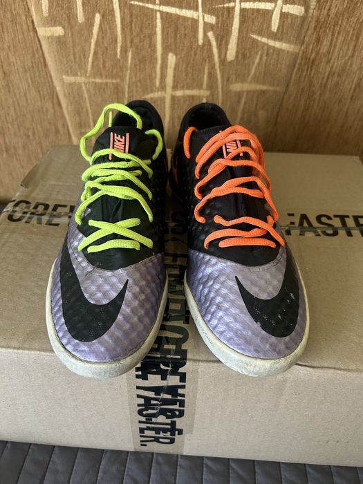 Бампи Nike Стан добрий 41(26 см) 999грн