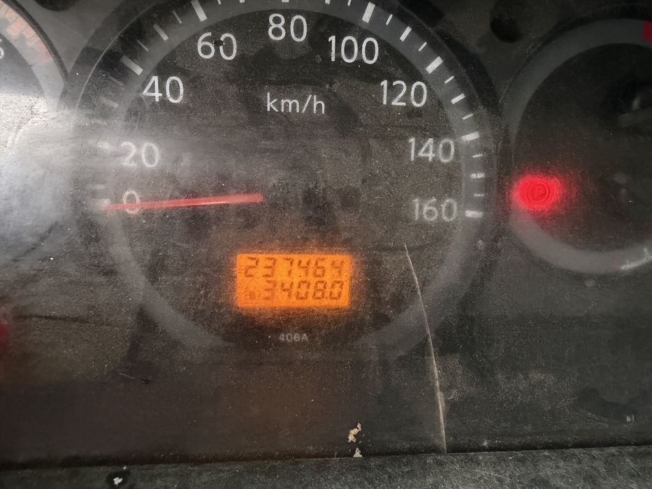 Podnośnik koszowy Nissan Cabstar 16m