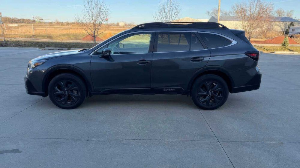 Subaru Outback Premium      2021