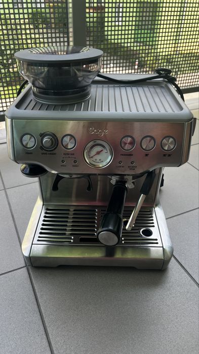 Ekspres do kawy Sage Barista Express (SES875) z młynkiem / Inox