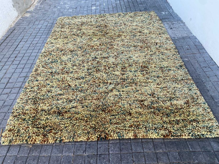 Tapete grande de pelo grosso, 3m x 2,1m (Preço válido apenas quinta e sexta-feira!)