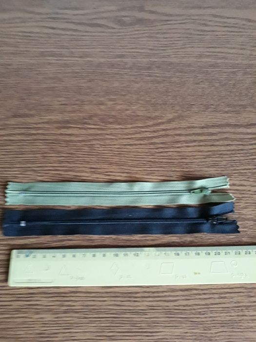 Zamek błyskawiczny 20 cm