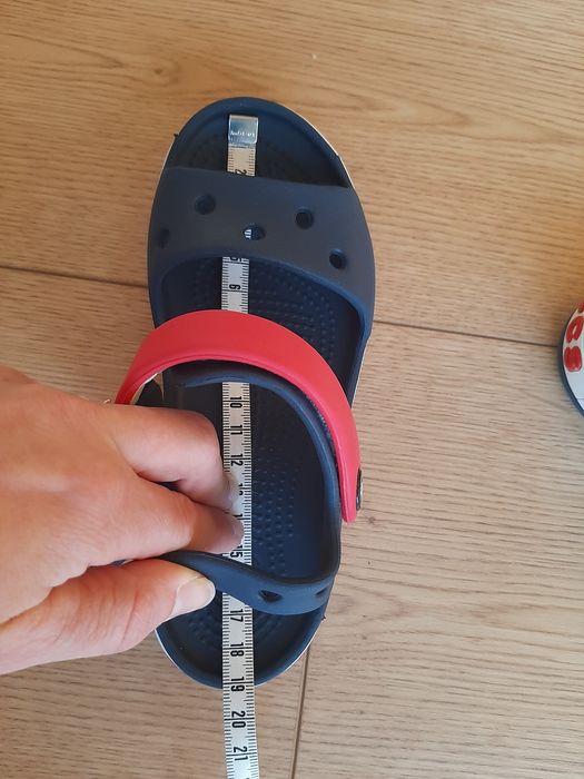 Sandały Crocs C12