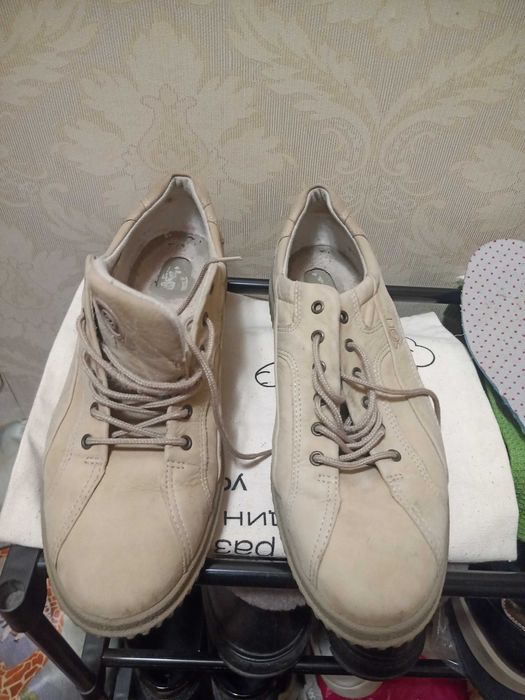 Кроссовки ессо 43