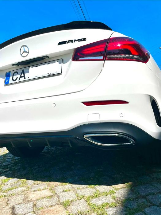 Mercedes A250E AMG Line com 18200km