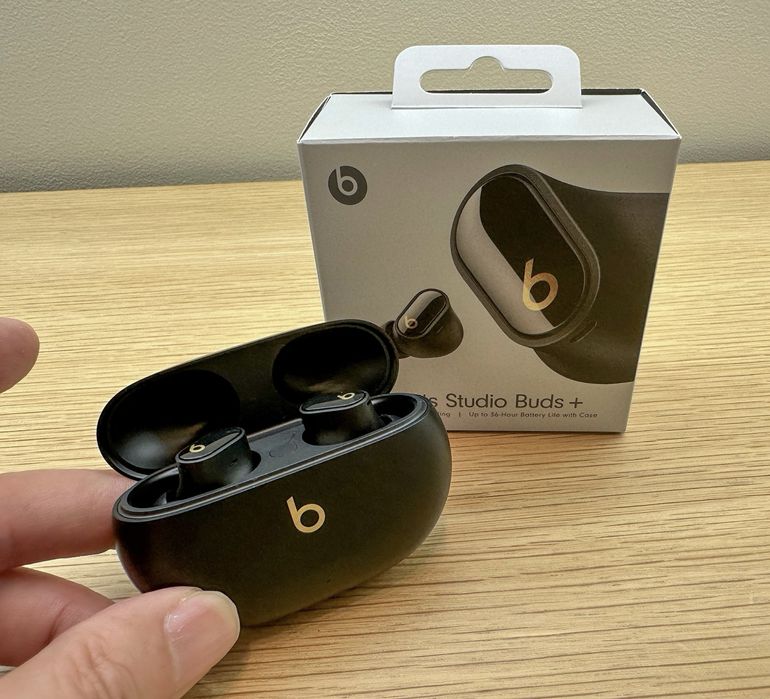 Beats Studio Buds + (MQLH3, Black/Gold) original