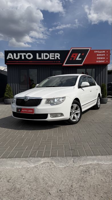 Skoda Superb Шкода Суперб 2012 р 1.6 дизель 5МКПП