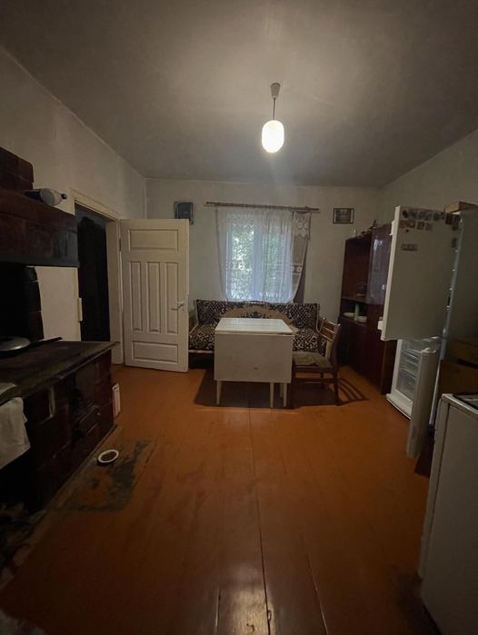 Цегляний будинок в с. Сілець, 7 км від Шептицького