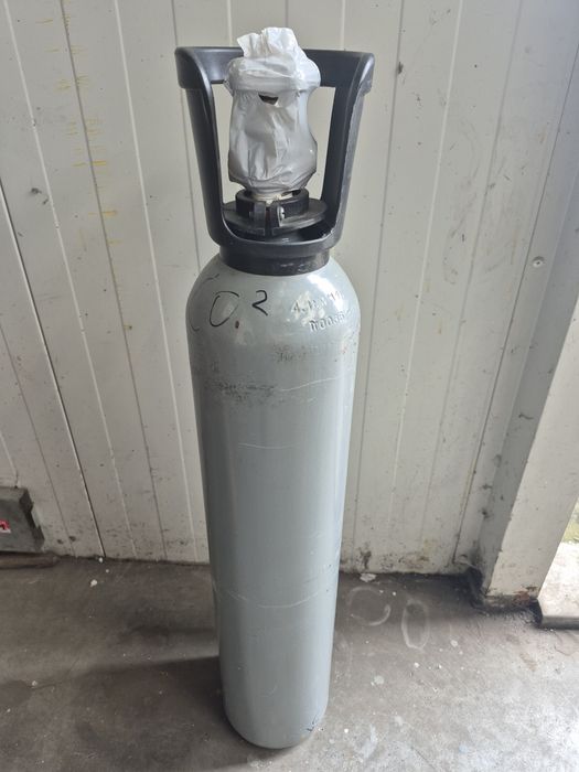 Butla z CO2 2033 rok. PEŁNA!!!