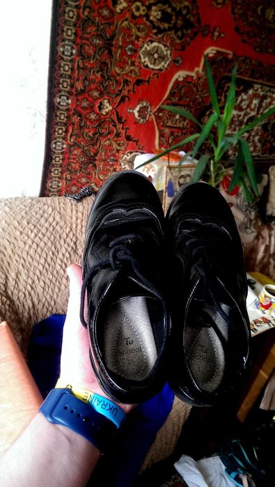 Туфельки на мальчика в прекрасном  состоянии  19 см. Tu School