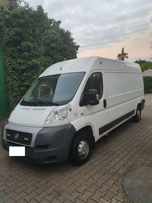 Wynajem busa wypożyczanie aut dostawczych wypożyczalnia busów