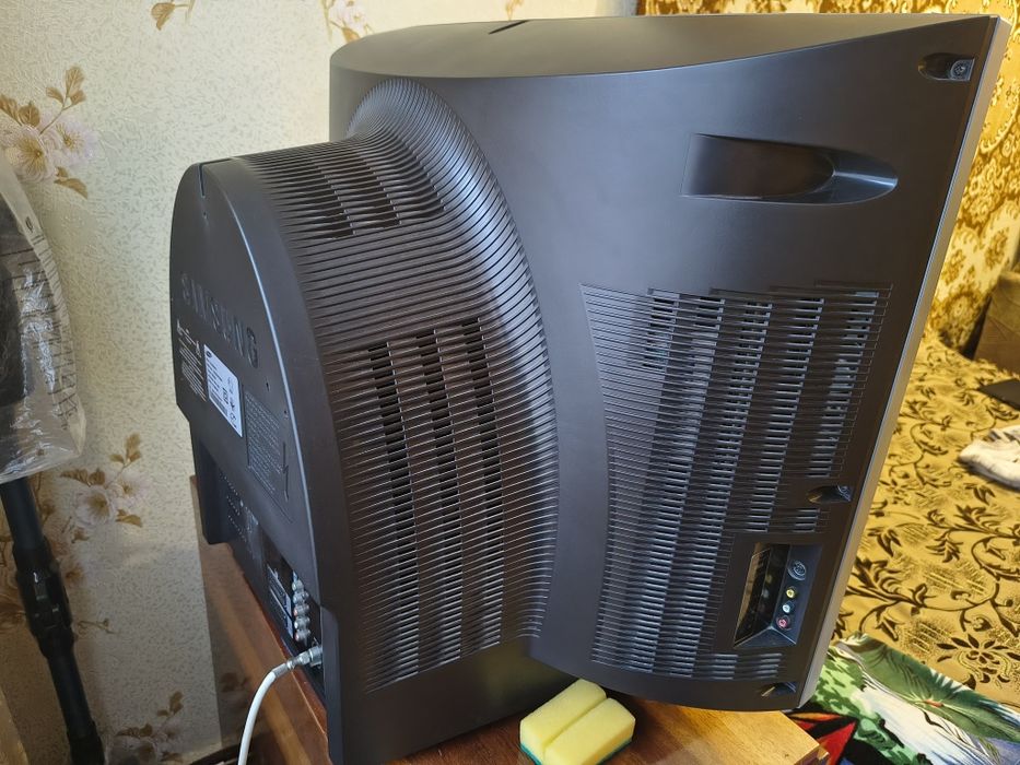 Телевізор Samsung CS-29Z50HPQ ідеальний стан