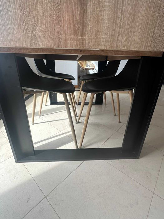 Mesa de jantar madeira muito resistente com ou sem as cadeiras