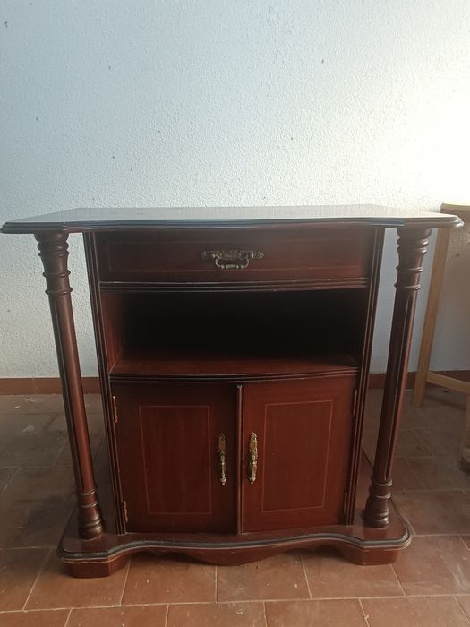 Móvel antigo como novo