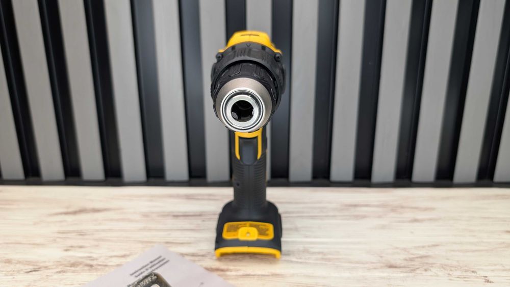 Безщіточний шуруповерт DeWalt DCD798 20v