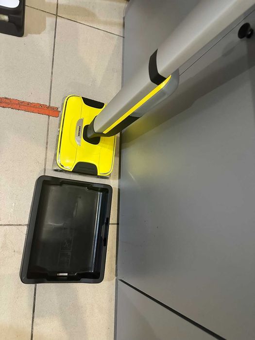Миючий акумуляторний пилосос Karcher FC 7 Б\У ВЖИВАНИЙ