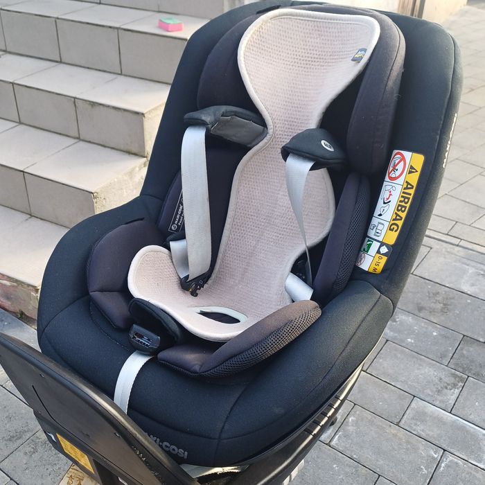 Fotelik Maxi Cosi Pearl Pro 2 z bazą Family Fix 3