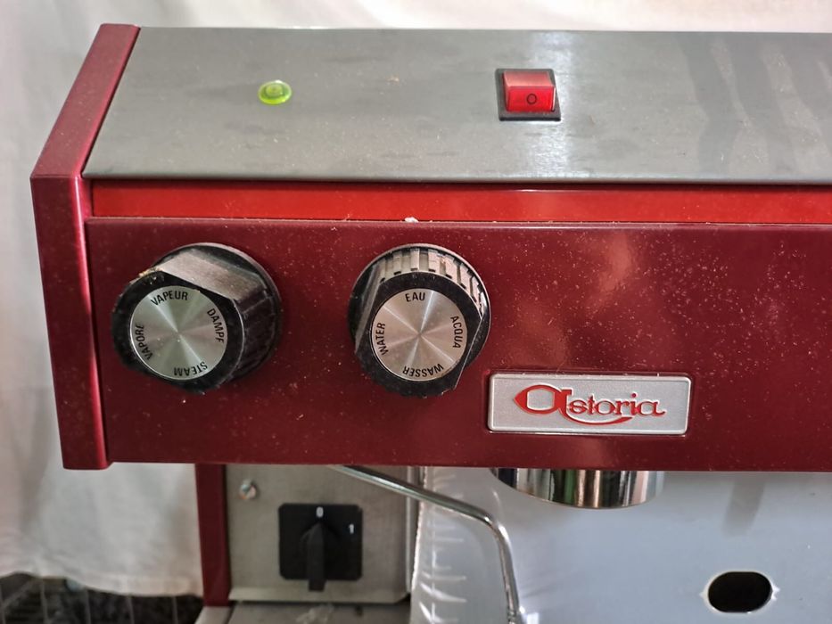 NOVA Máquina de Café Astoria 4 Grupos