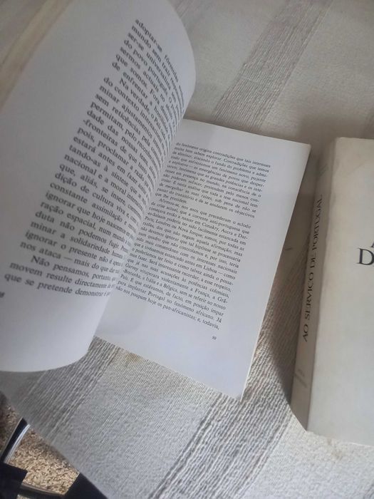 livro do General António de Spinola Ao Serviço de Portugal