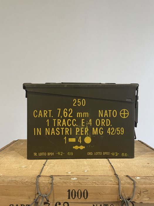 Caixa metálica militar original Italiana