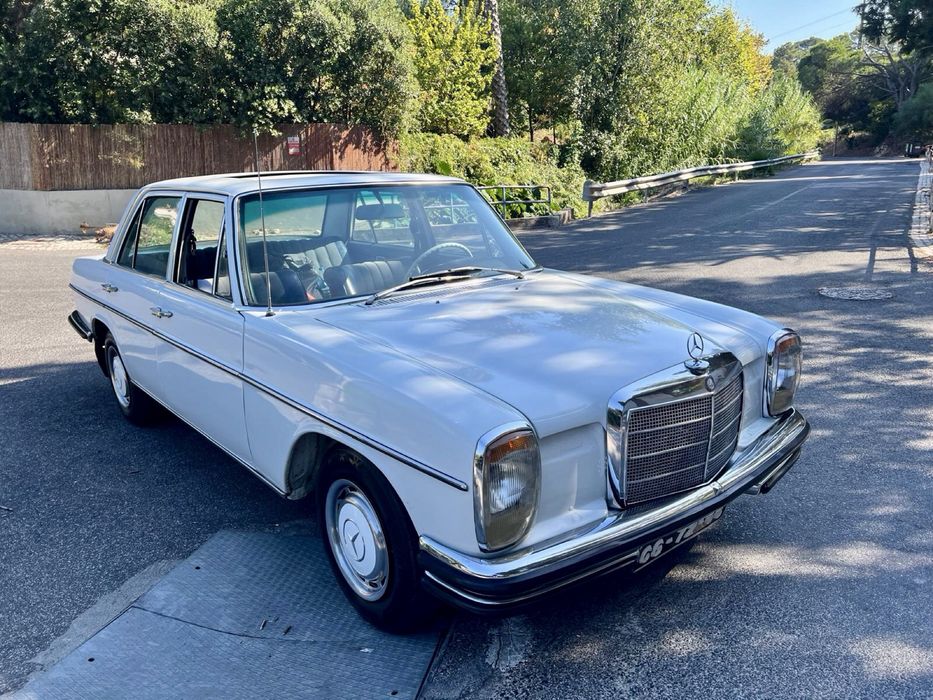 Mercedes Benz 220/8 W115 Gasolina Nacional