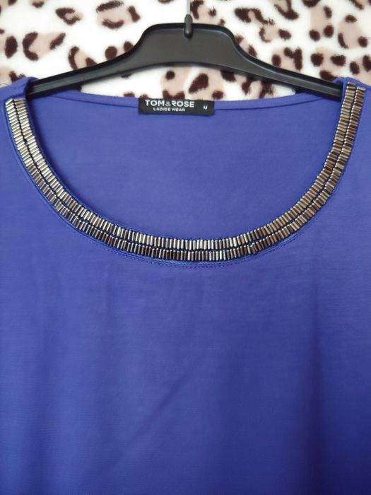 Nowa bluzka. Rozmiar M. Polecam!